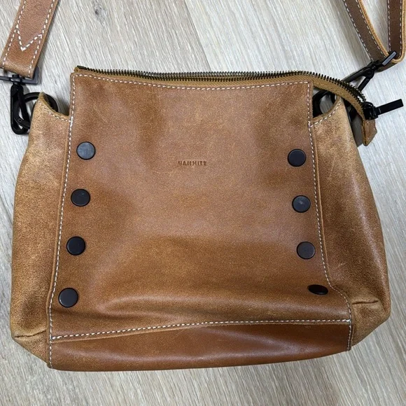 Hammitt BRYANT MED - Shoulder Bag. - Picture 2 of 14